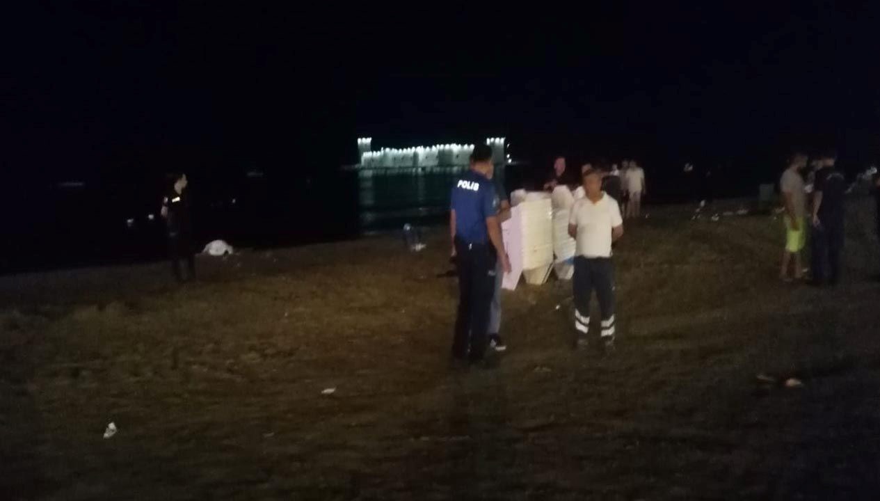 gece yarisi denize girdi boguldu yEVa61nv