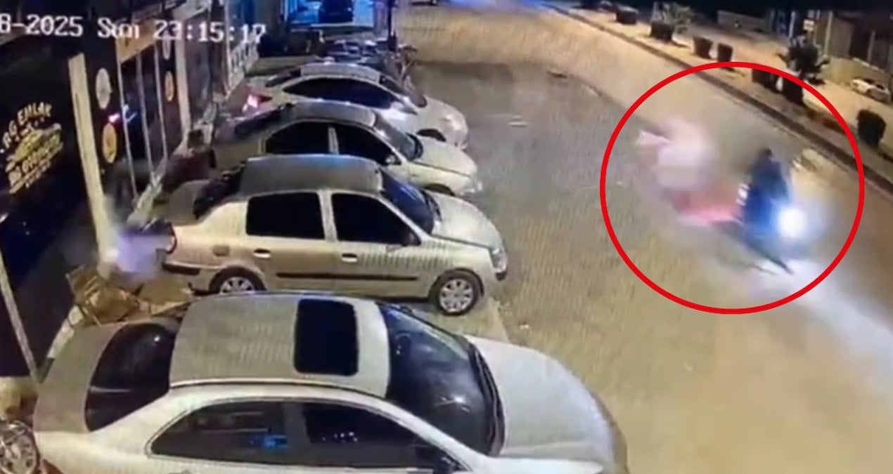 oto galeriye silahli saldiri iceride 4 kisi vardi xx11AT3h