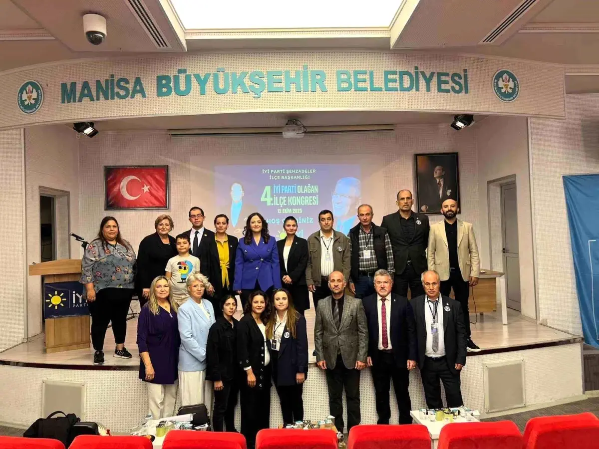 iyi parti sehzadeler ilce kongresinde gozde akcakin aytac guven tazeledi WLM7G5nU.jpg