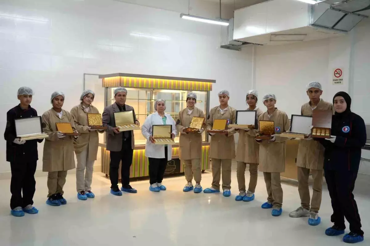 ogrencilerden cikolata uretimi 3 milyon tl gelir ghLWgsvf.jpg