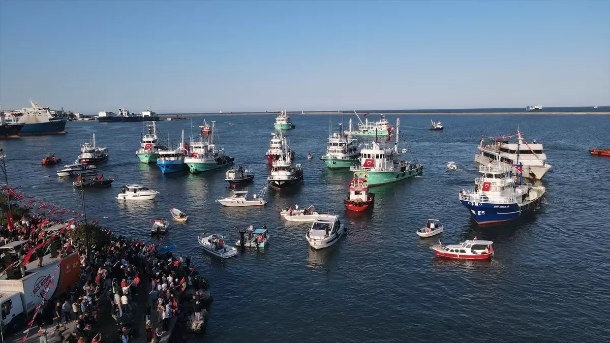 samsunda filistin icin deniz gosterisi ViVIdYFy