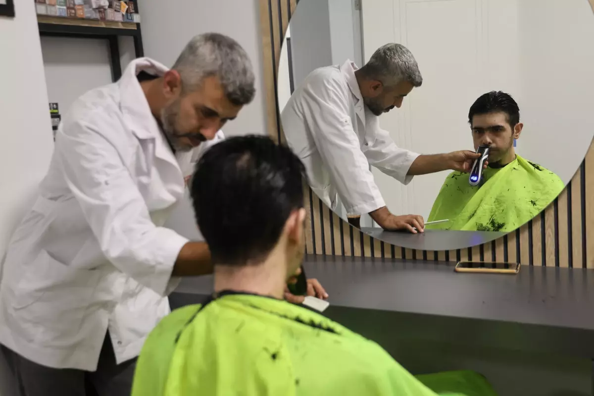 turkiyenin konustugu baris 3 yil sonra evden cikti hamama gitti ve tiras oldu N9OU31UX.jpg