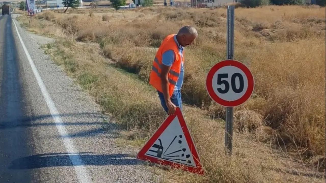 bakan duyurdu 32 bin 845 trafik levhasi kaldirildi BYa7Mz8t.jpg