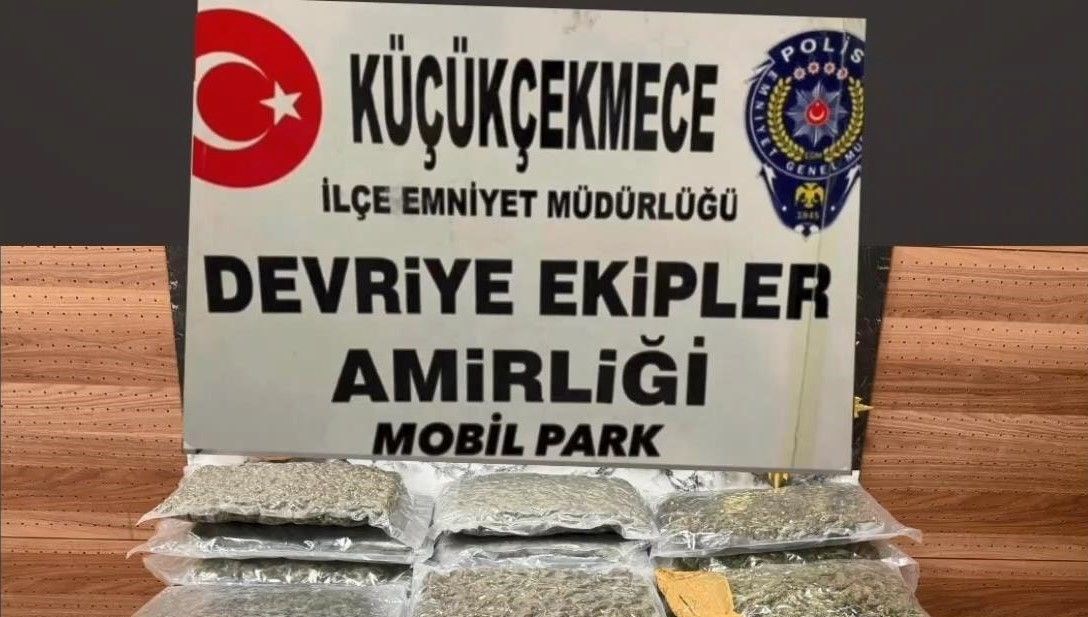 istanbul gaziosmanpasada operasyon 53 kilo uyusturucu ele gecirildi UidldvfM.jpg