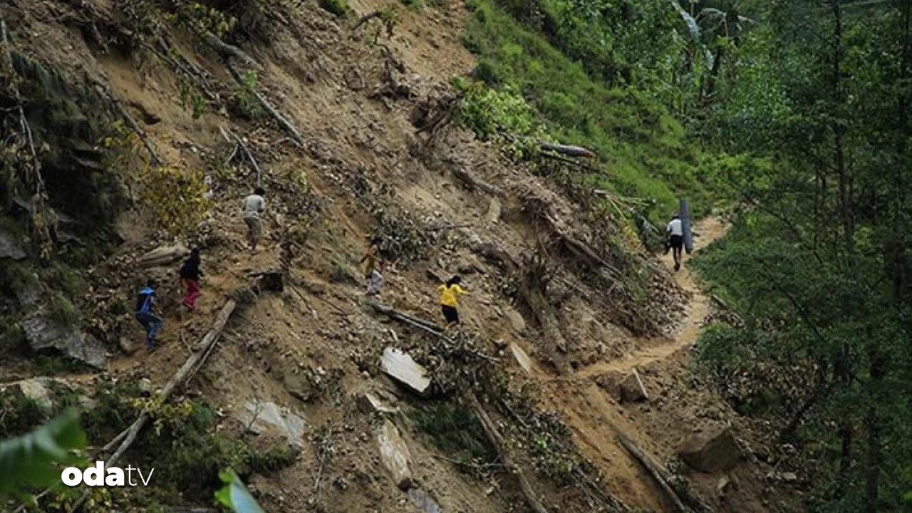kenyada toprak kaymasi faciasi 26 olu 25 kayip HnbDyd6r.jpg