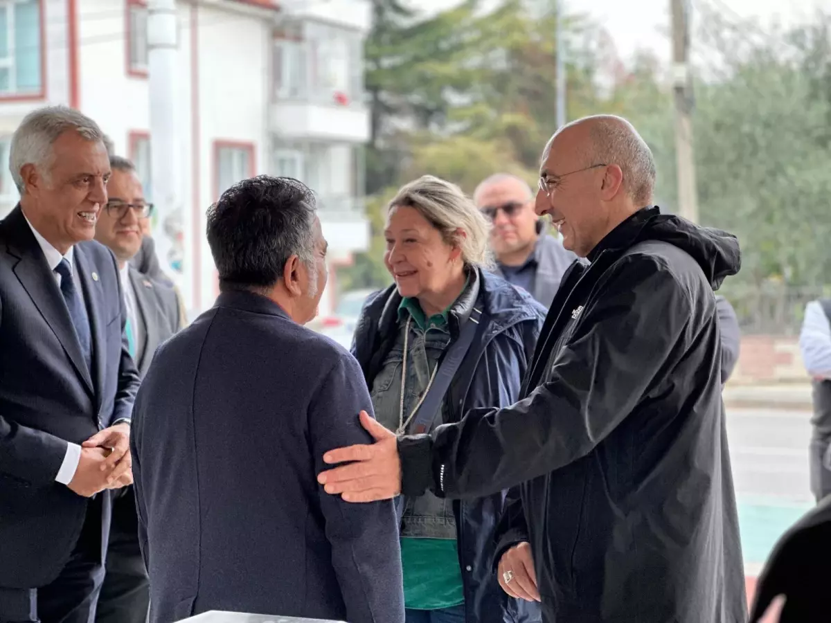 papa 14uncu leo turkiyeye geliyor UCM6ezZs.jpg