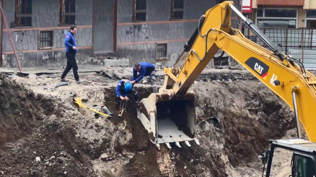 İnşaat Alanında Doğal Gaz Borusu Patladı: Paniğe Neden Oldu