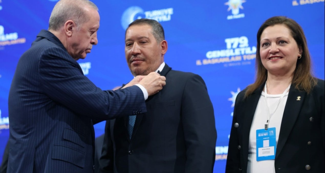 AKP’nin Yeni Üyesinin Skandalları: Oğul Tacizci, Baba Firari!