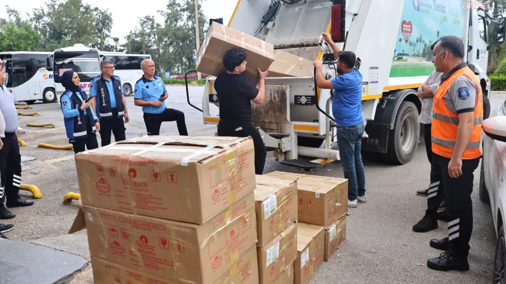 Antalya Otogarı’nda Uygunsuz Taşınan 1 Ton Yoğurt İmha Edildi