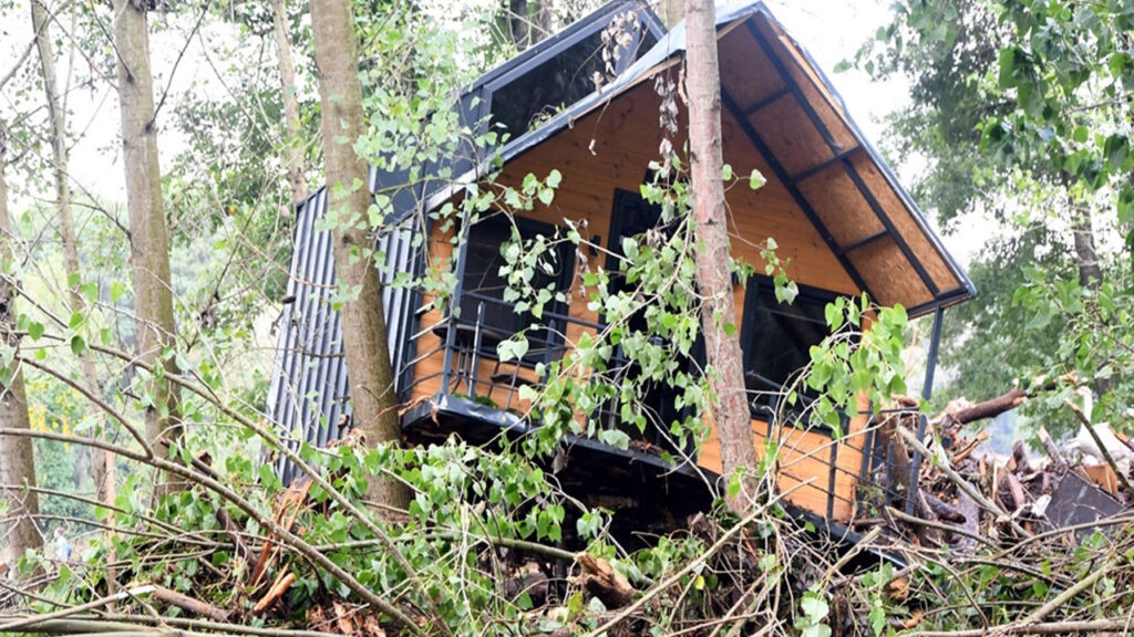 Kırklareli’deki Bungalov Felaketi: 5 Kamu Görevlisine Yurt Dışı Yasaklandı