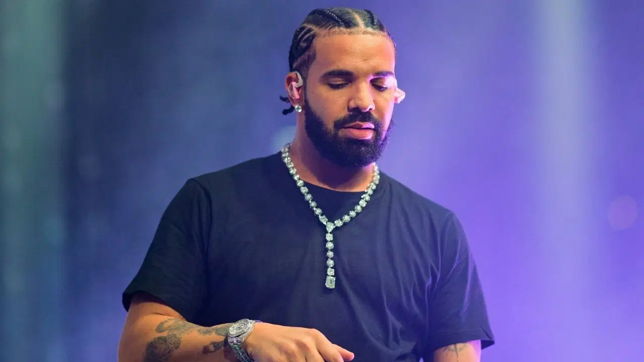 Drake Tarihe Geçti: Aynı Anda Üç Albümle Müzik Dünyasını Sarsmayı Başardı!