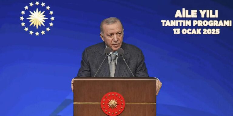 iktidara-aile-yili-yetmedi-10-yillik-aile-ve-nufus-genelgesi-resmi-gazetede-DJJKrsZR