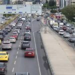 İstanbul’da Pazartesi Sabahı Trafik Yoğunluğu %51’e Ulaştı
