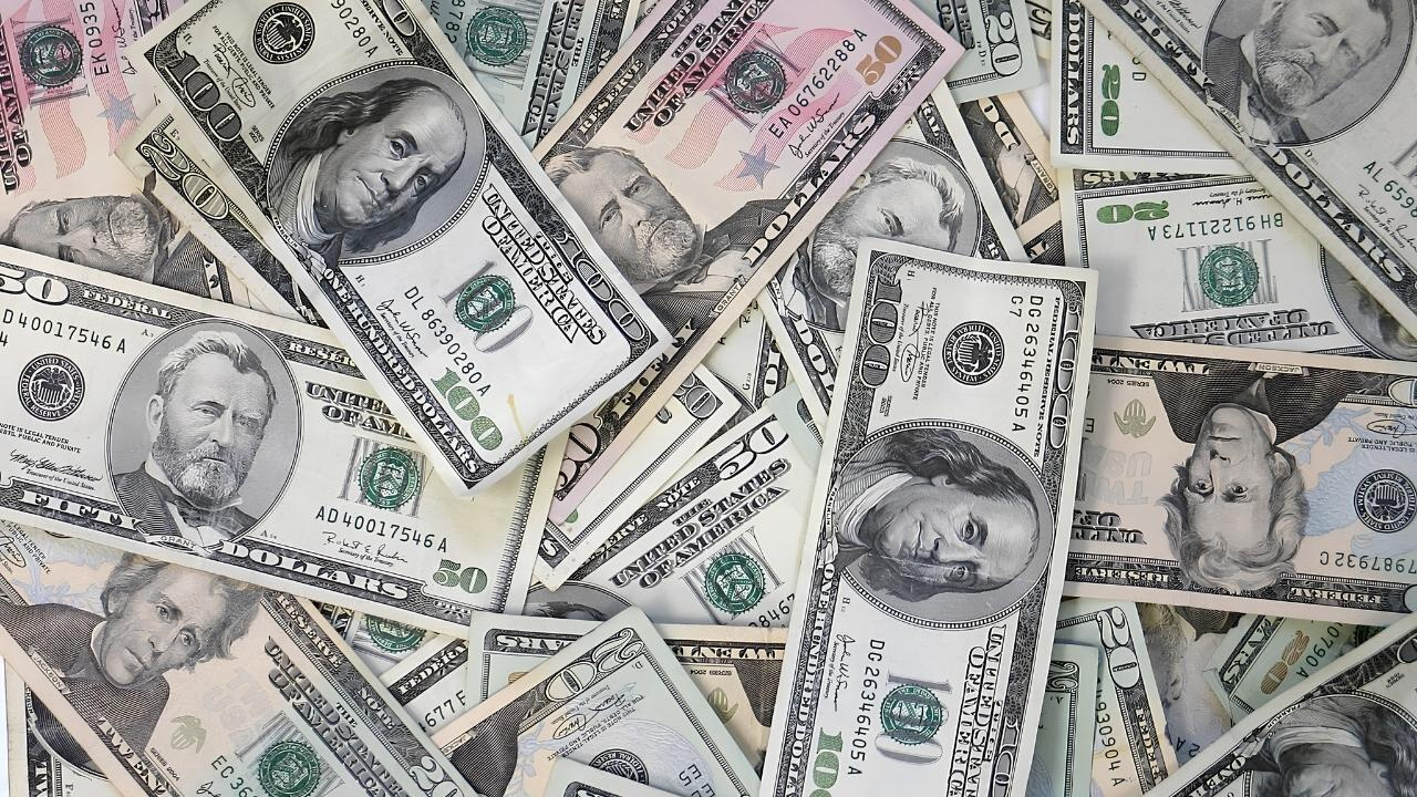 Faiz baskısı piyasaları esir aldı: Dolar 13 ayın zirvesinde